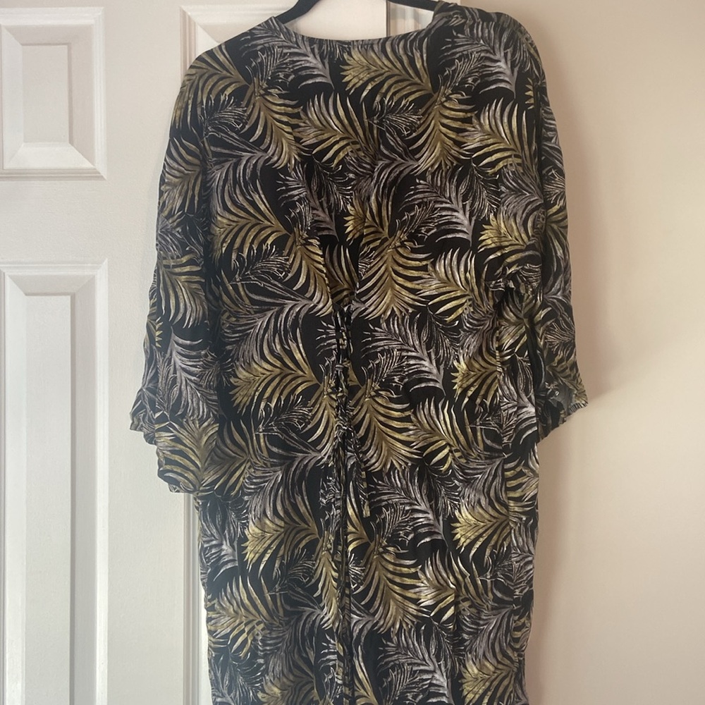 Black and Green Palm Detail Cover Up